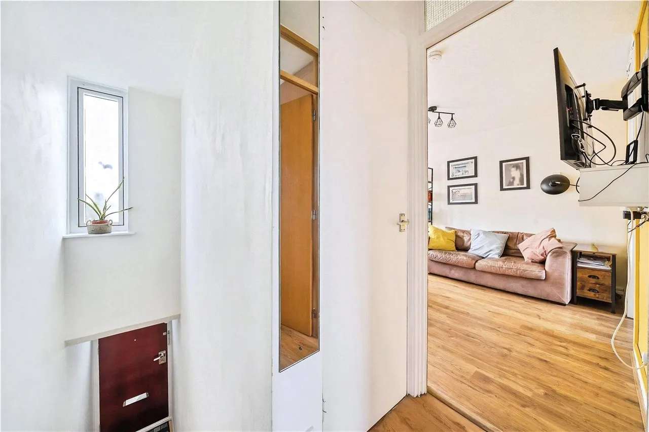 Amina Way, London, SE16, photo 12