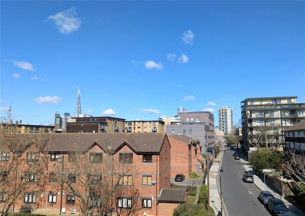Amina Way, London, SE16, photo 10