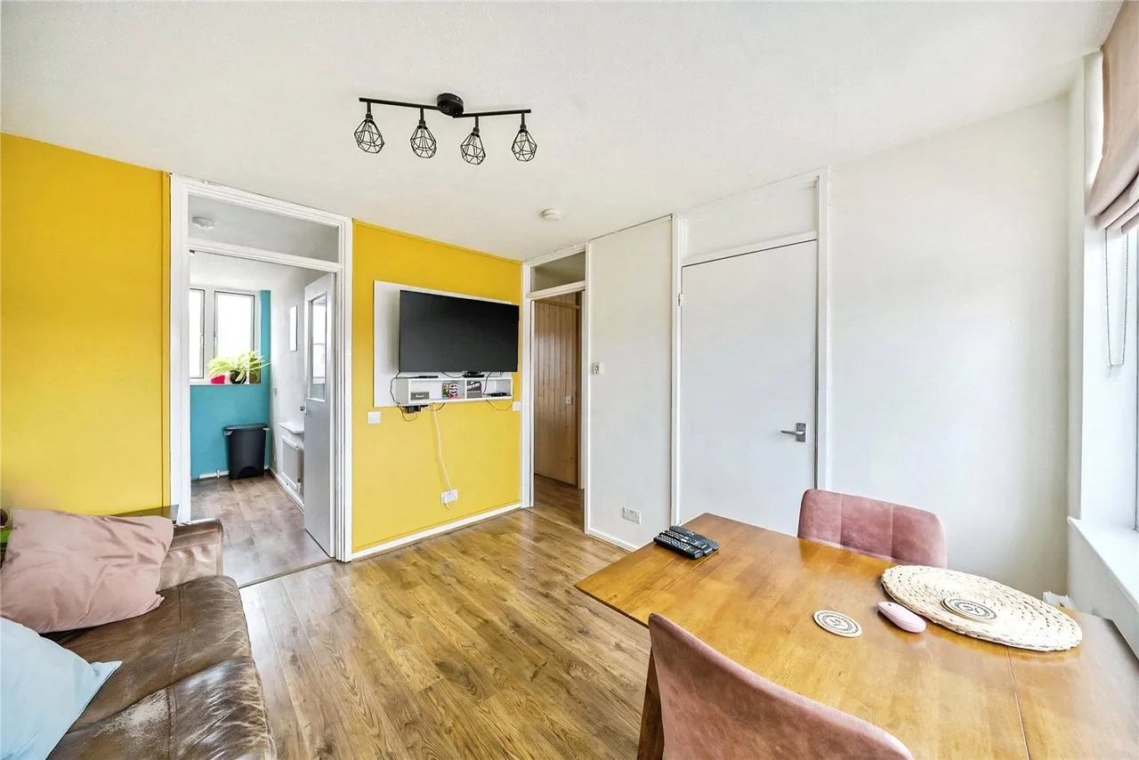 Amina Way, London, SE16, photo 6