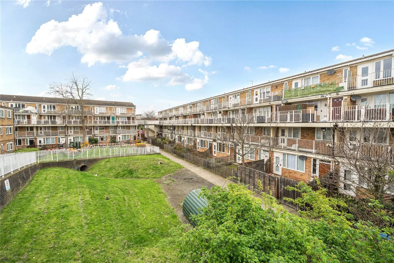 Amina Way, London, SE16, photo 20