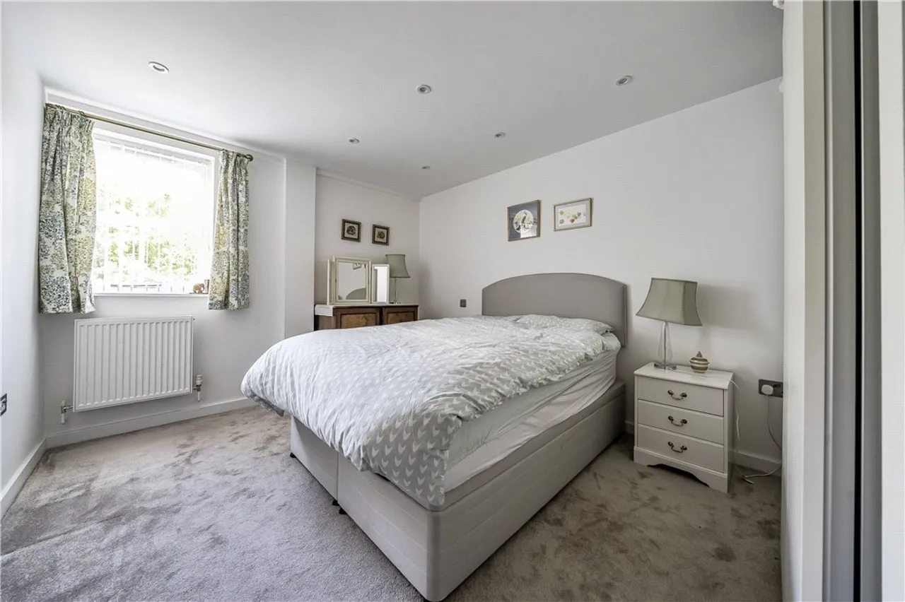 Church Street, Romsey, SO51, photo 7
