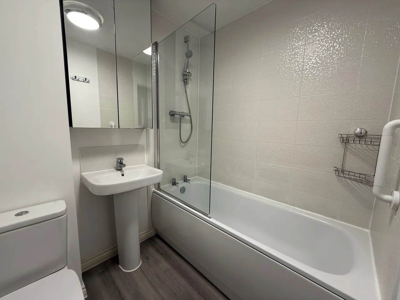 Laxton Road, Aylesbury, HP18, photo 5