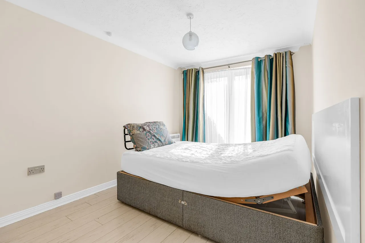 Hartfield Court, Collett Road, Ware, SG12 7LT, photo 9