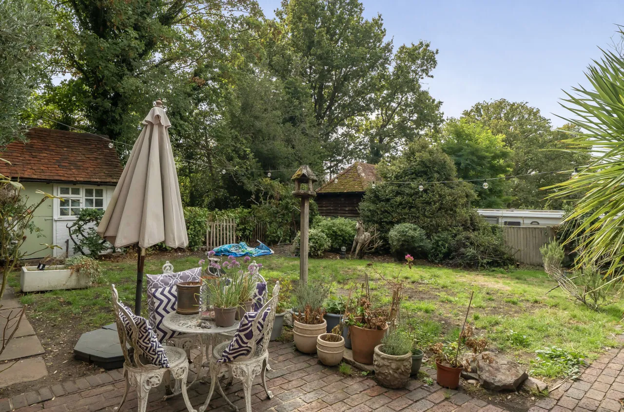 Bunglers Hill Road, Farley Hill, Reading, Berkshire, RG7 1TN, photo 7