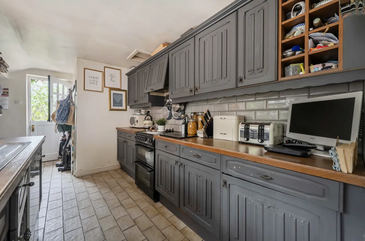 Bunglers Hill Road, Farley Hill, Reading, Berkshire, RG7 1TN, photo 5