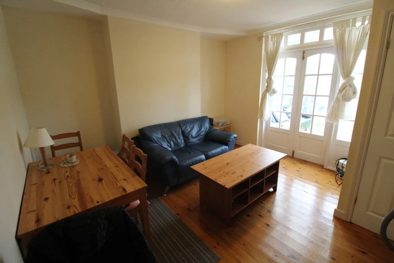 Ringwood Crescent, Wollaton, NG8, photo 3