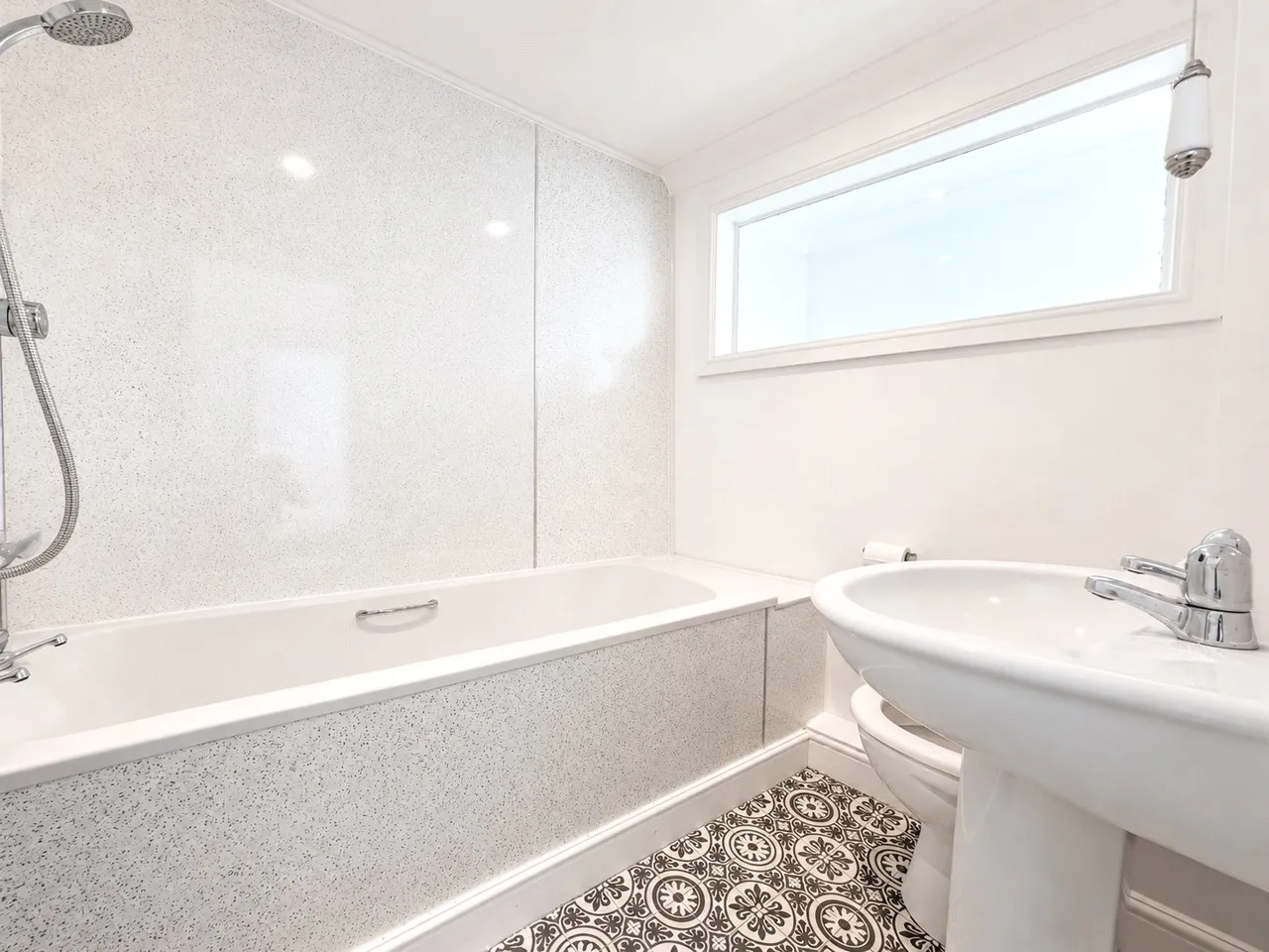 Bridge Street, Stratton, EX23, photo 13