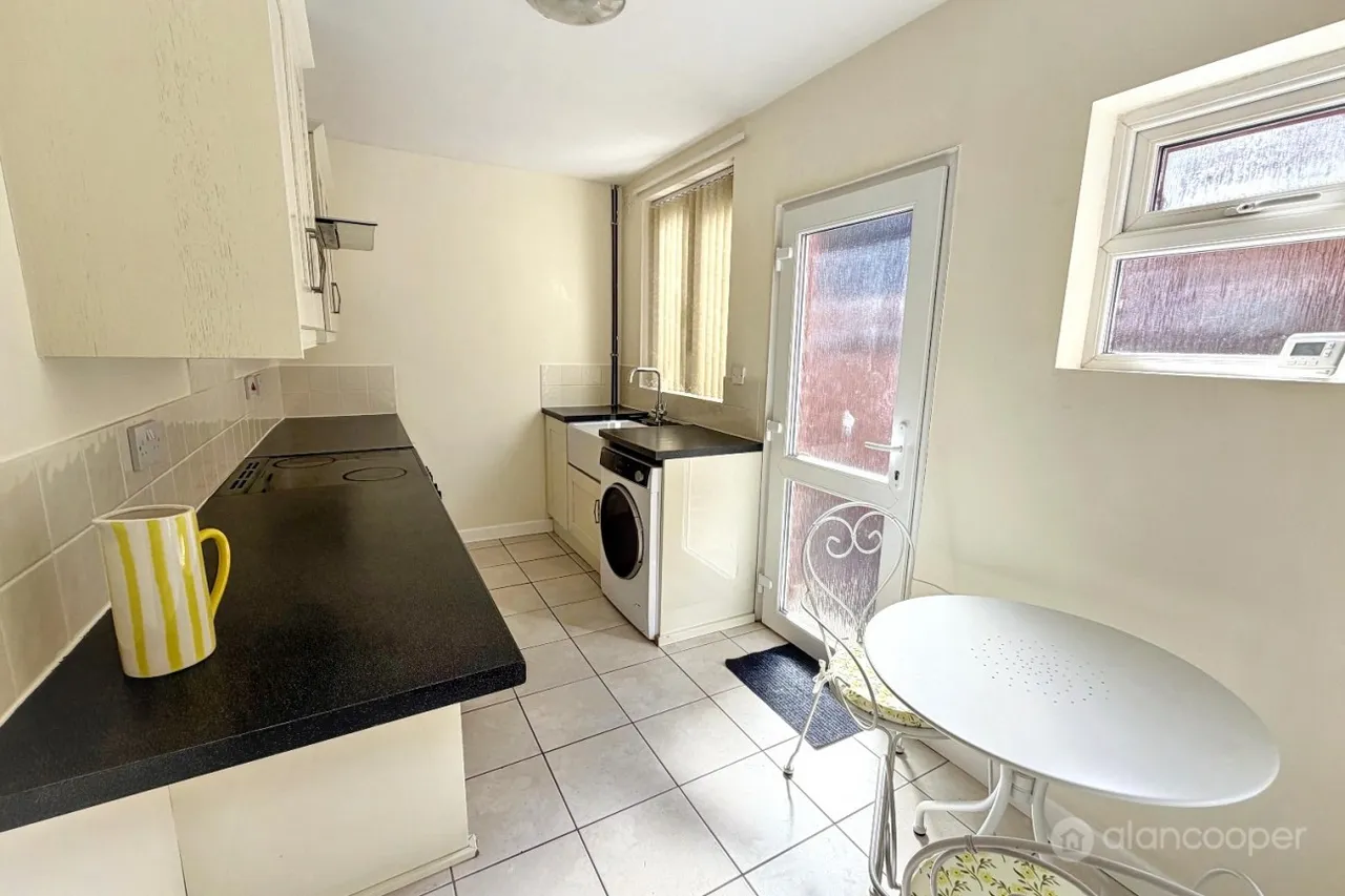 Manor Court Road, Nuneaton, CV11, photo 14