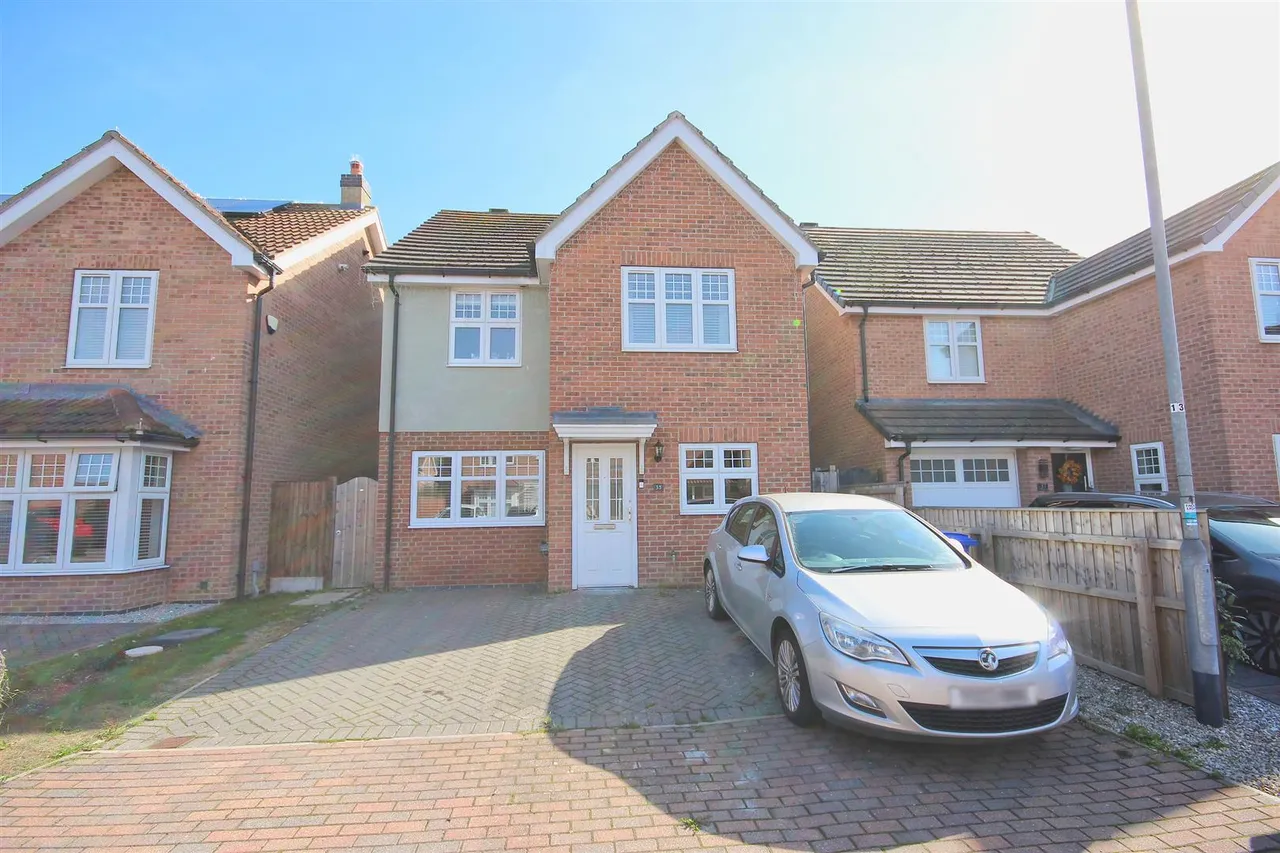 3 bed house for sale — Rawson Way, Hornsea