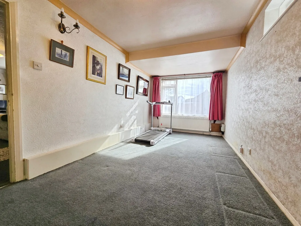 Robin Close, Ash Vale, Surrey, GU12 5JS, photo 12