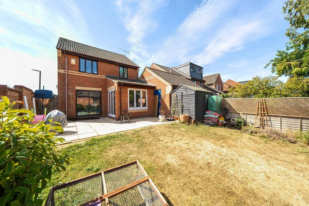 Sweetlands Corner, Kents Hill, Milton Keynes, Buckinghamshire, MK7 6DR, photo 18