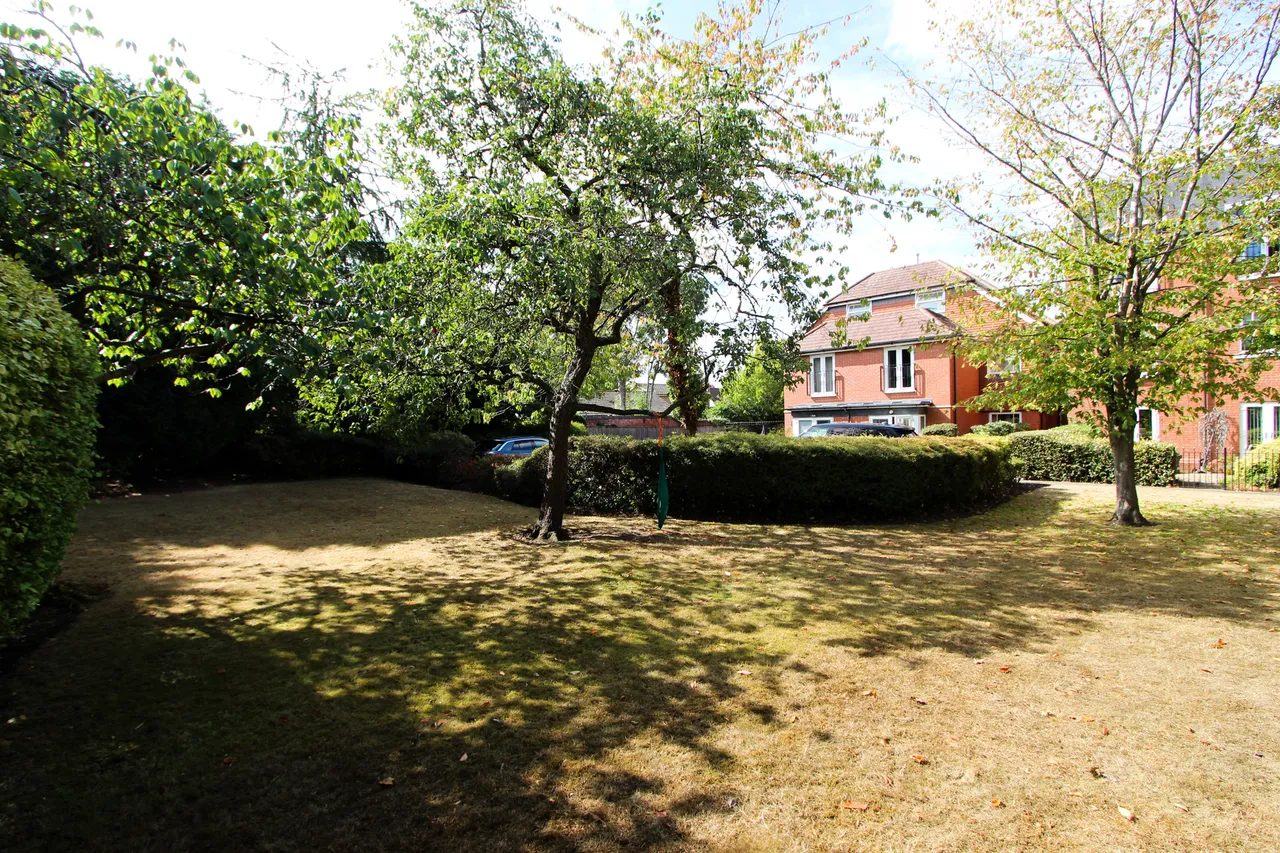 Flat 1, Rockingham House, Sutton Coldfield, 161 Birmingham Road, B72 1LX, photo 24