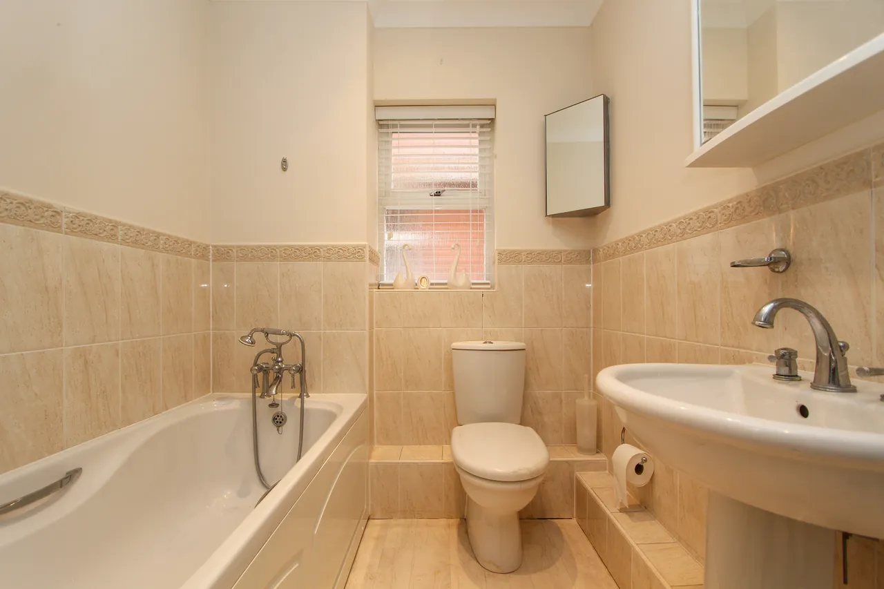 Flat 1, Rockingham House, Sutton Coldfield, 161 Birmingham Road, B72 1LX, photo 15