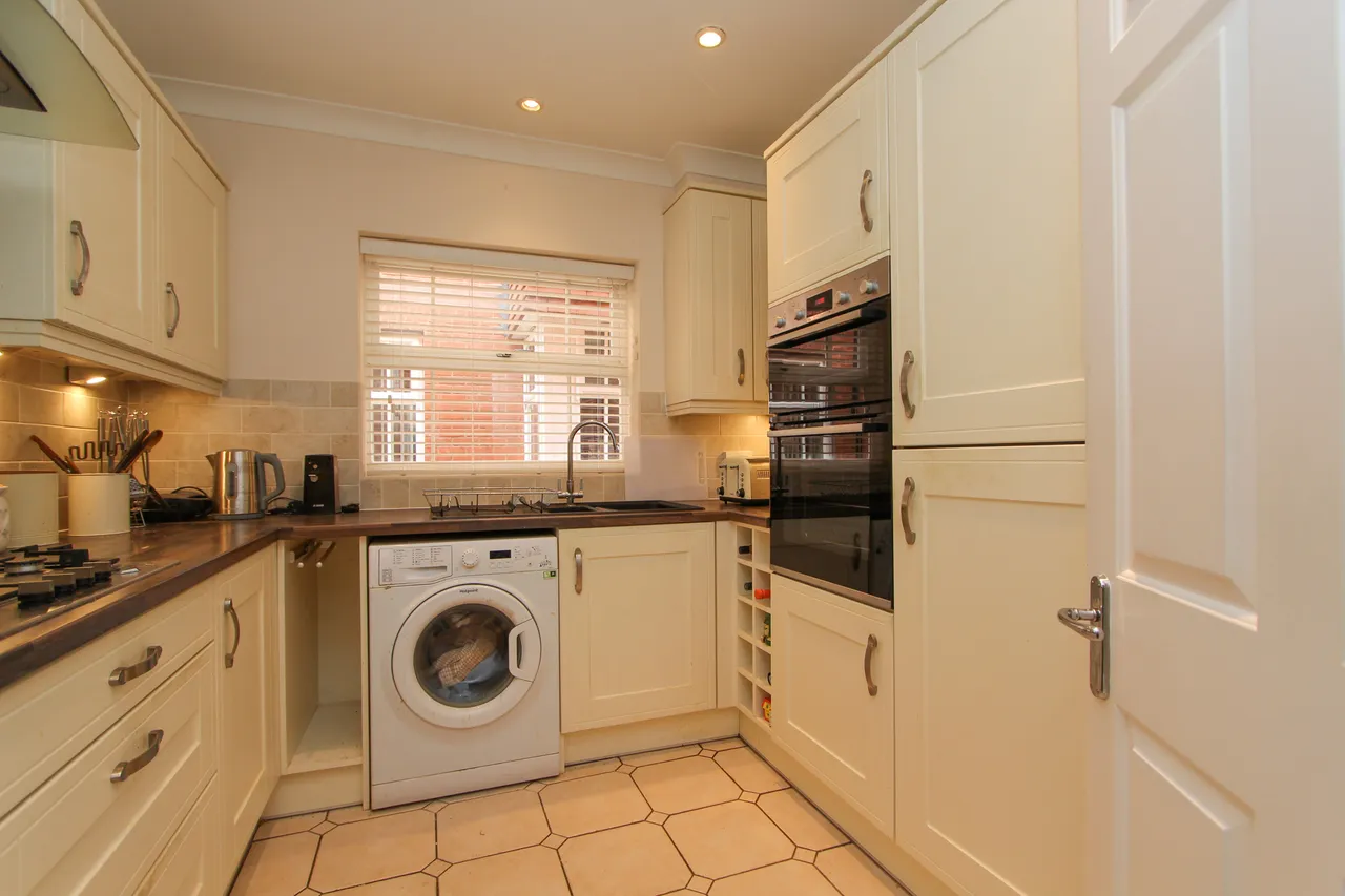 Flat 1, Rockingham House, Sutton Coldfield, 161 Birmingham Road, B72 1LX, photo 7