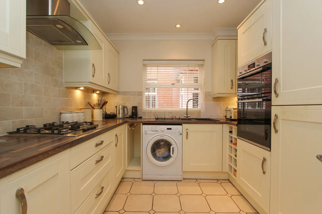 Flat 1, Rockingham House, Sutton Coldfield, 161 Birmingham Road, B72 1LX, photo 5