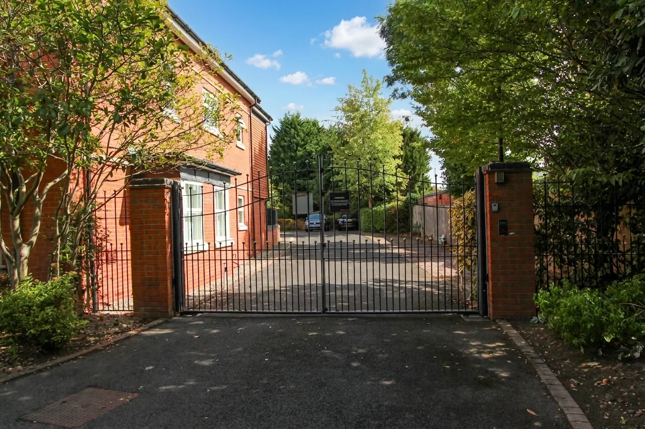 Flat 1, Rockingham House, Sutton Coldfield, 161 Birmingham Road, B72 1LX, photo 25