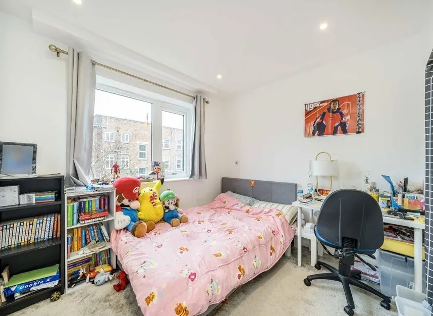 Silverworks Close, Colindale, NW9, photo 5