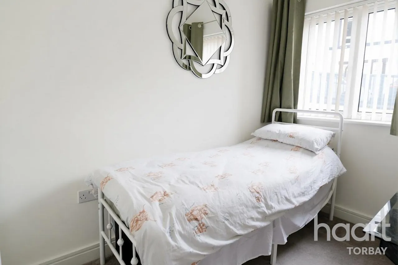 Ellacombe Road, Torquay, TQ1, photo 12