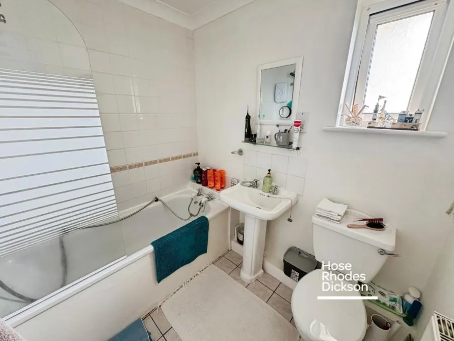 Old Reservoir Lane, Sandown, PO36, photo 6