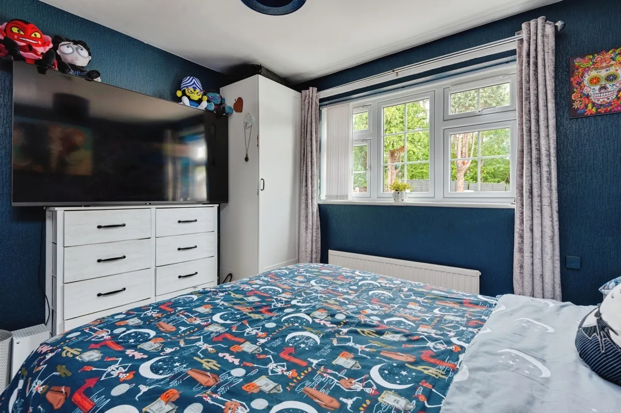 Betchworth Crescent, Beechwood, WA7, photo 10
