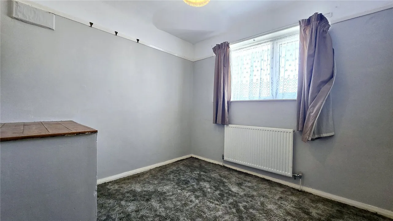 London Road, Holyhead, LL65, photo 14