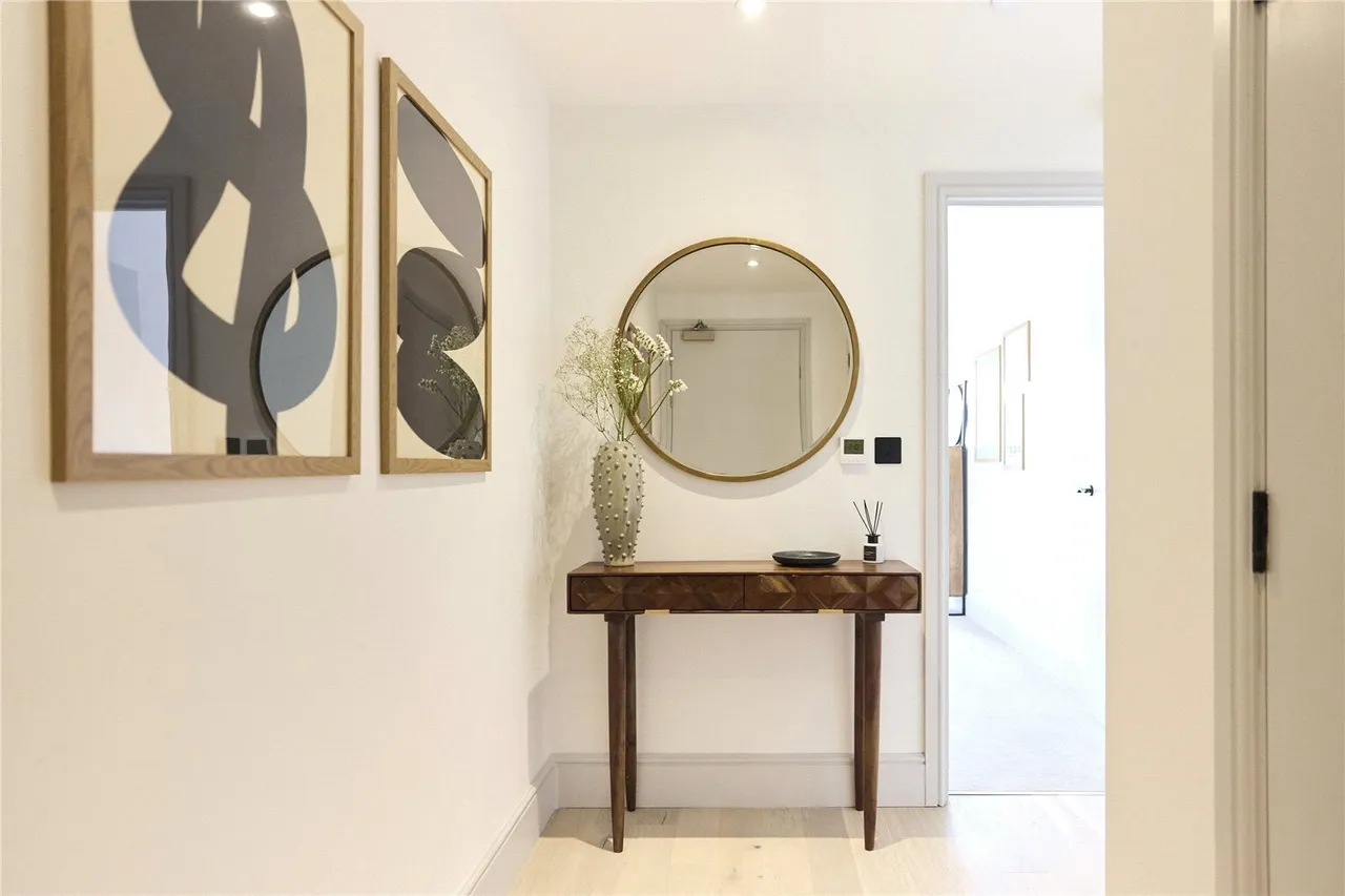 Station Road, London, SW19, photo 12