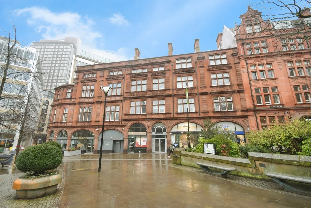 2 bed flat for sale — St. Pauls Parade, Sheffield, South Yorkshire, S1