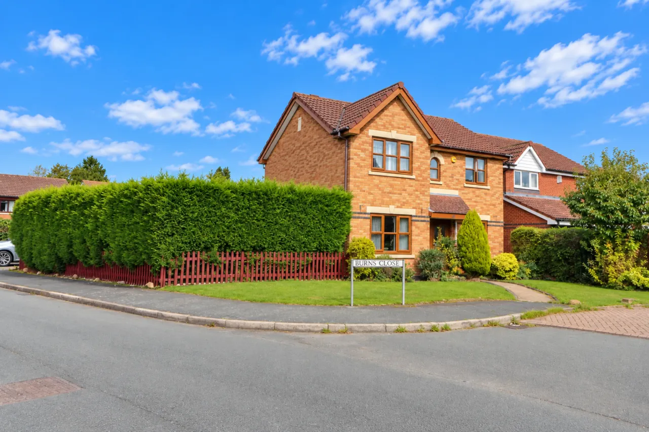4 bed property for sale, Burns Close, Rode Heath
