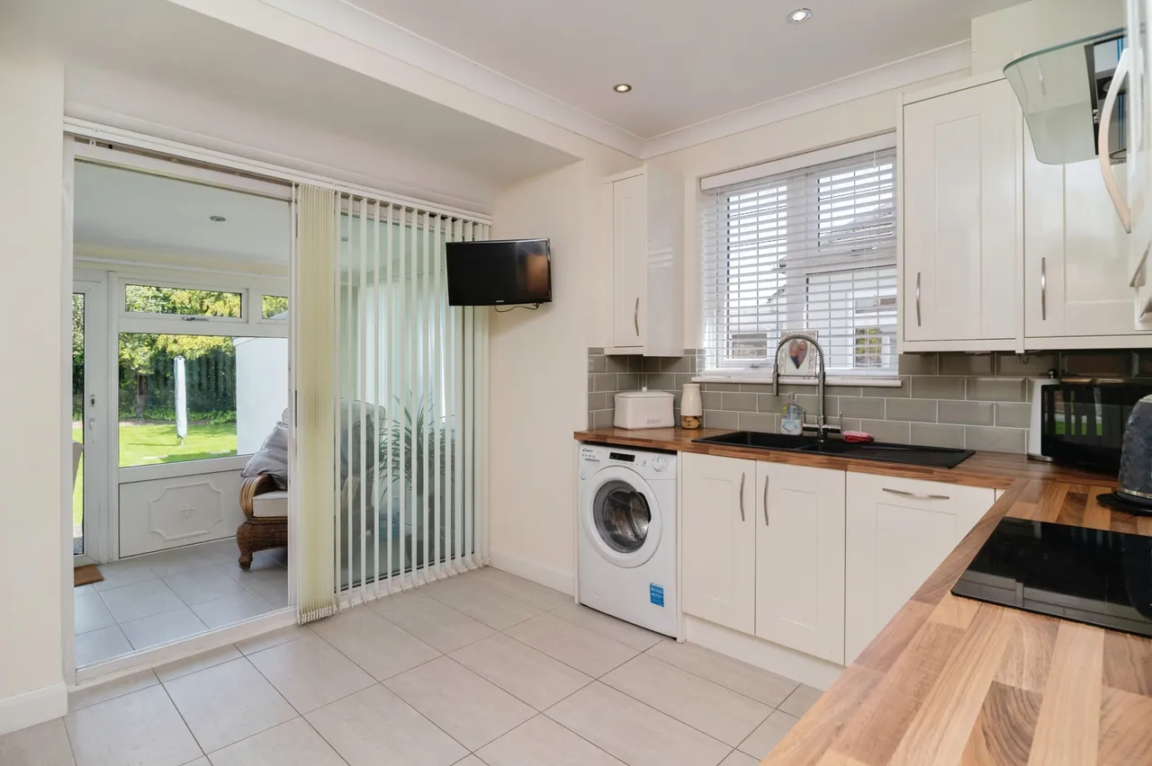 Walsingham Road, Southend-On-Sea, photo 2
