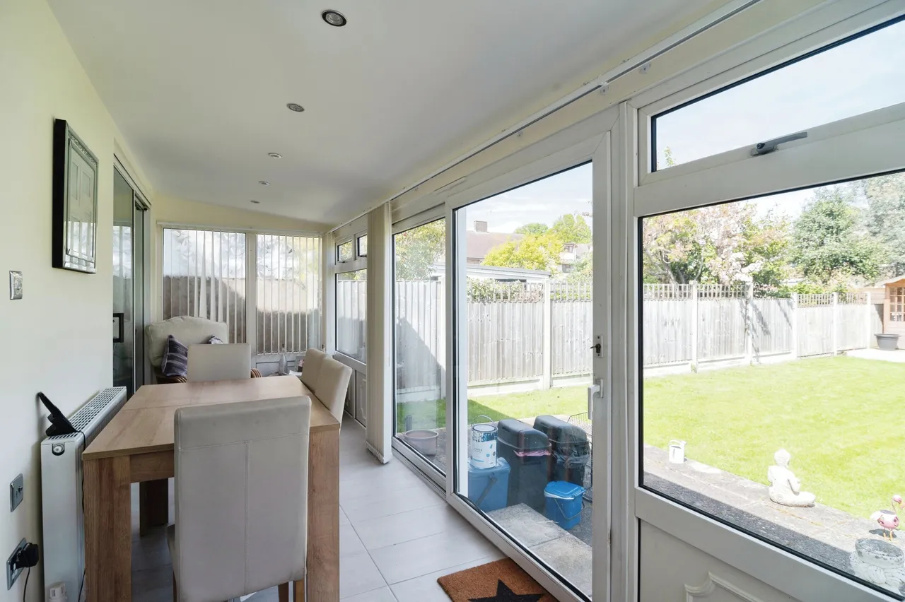 Walsingham Road, Southend-On-Sea, photo 7