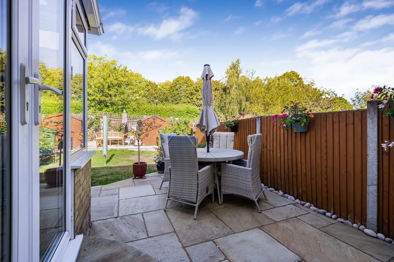 Coombes Road, London Colney, AL2, photo 22