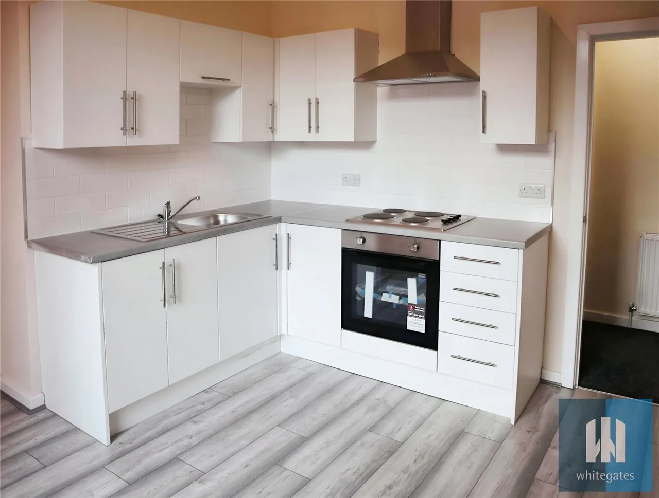 3 bed flat to rent, Lockwood Road, Lockwood, HD1