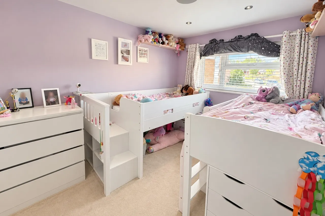 Russell Drive, Ampthill, photo 10