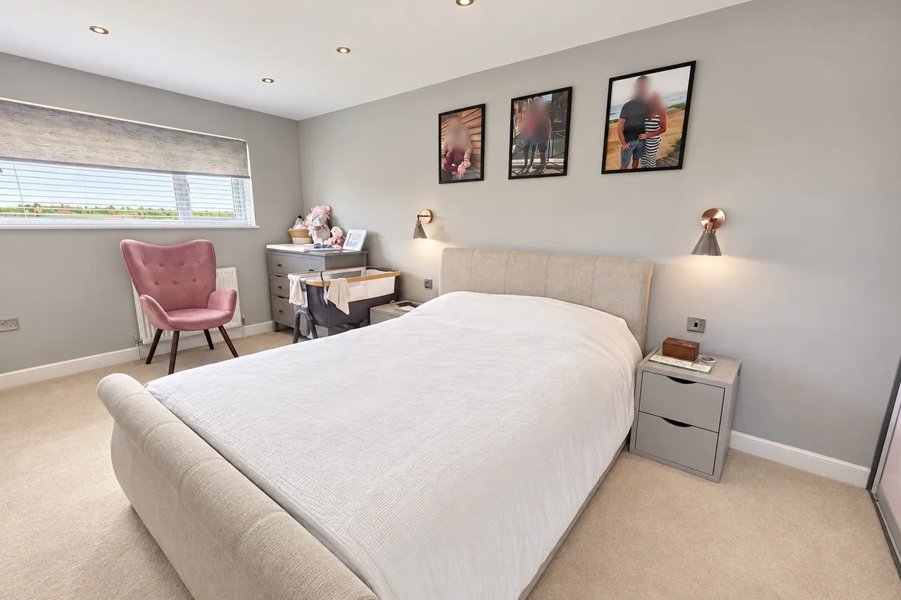 Russell Drive, Ampthill, photo 8