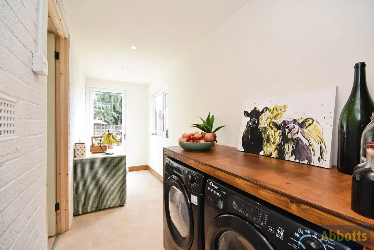 Derwent Avenue, Rayleigh, Essex, SS6, photo 11