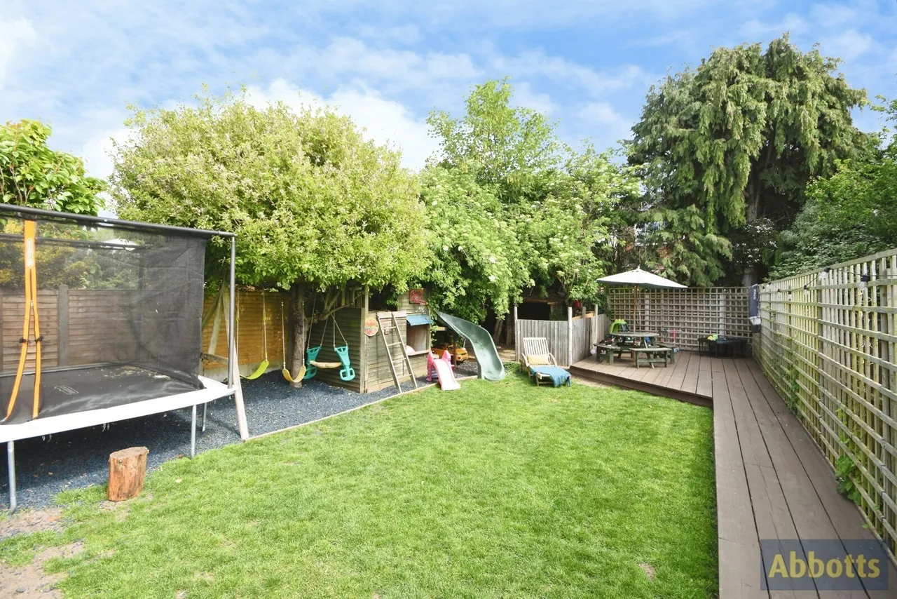 Derwent Avenue, Rayleigh, Essex, SS6, photo 19