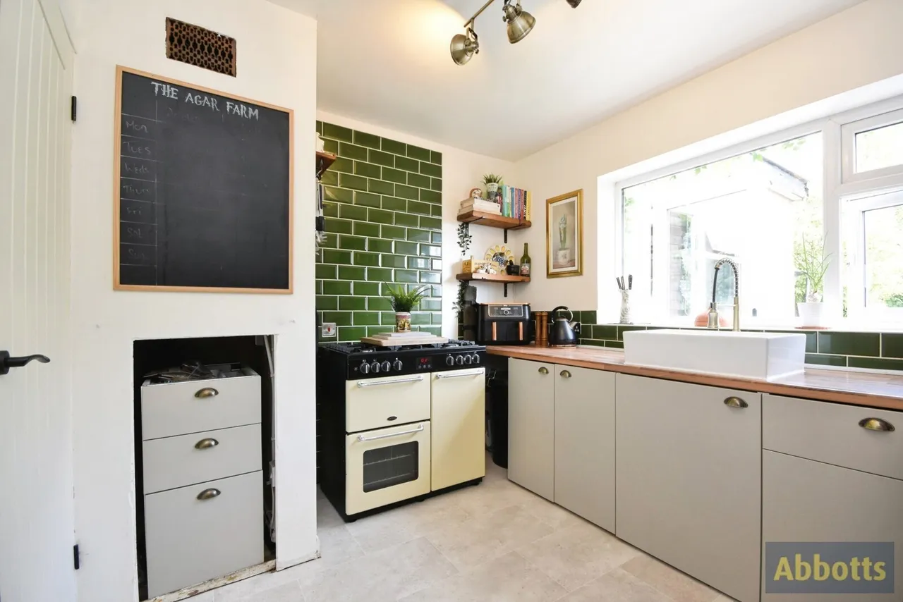 Derwent Avenue, Rayleigh, Essex, SS6, photo 8