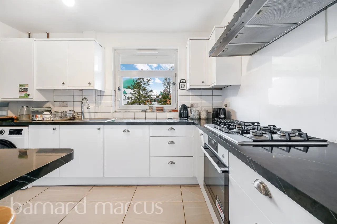 Gressenhall Road, London, SW18, photo 13