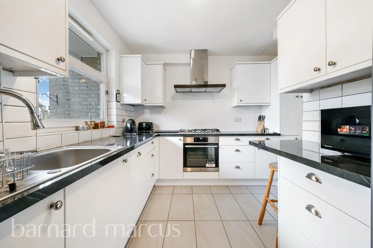Gressenhall Road, London, SW18, photo 2