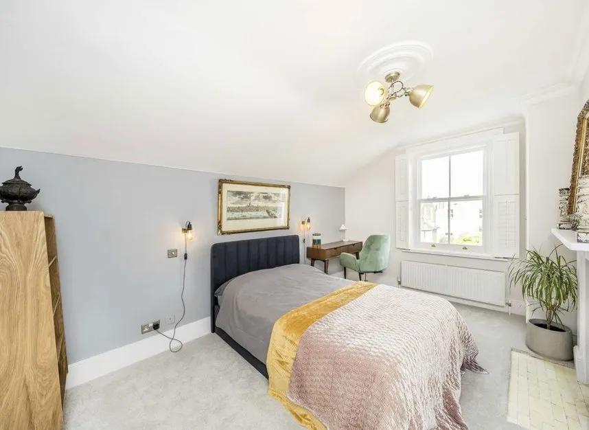Honeywell Road, Between The Commons, SW11, photo 5