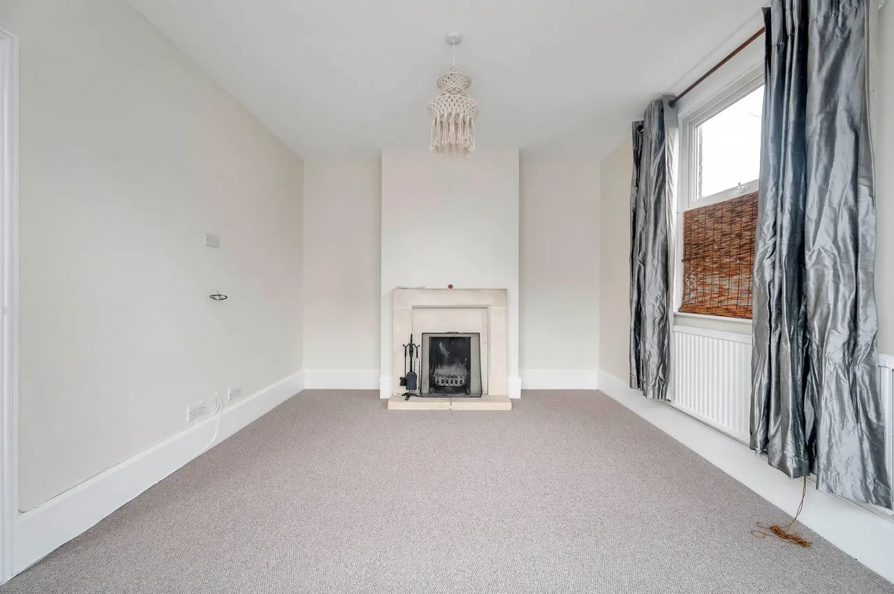 Victoria Place, Bourne, PE10, photo 9