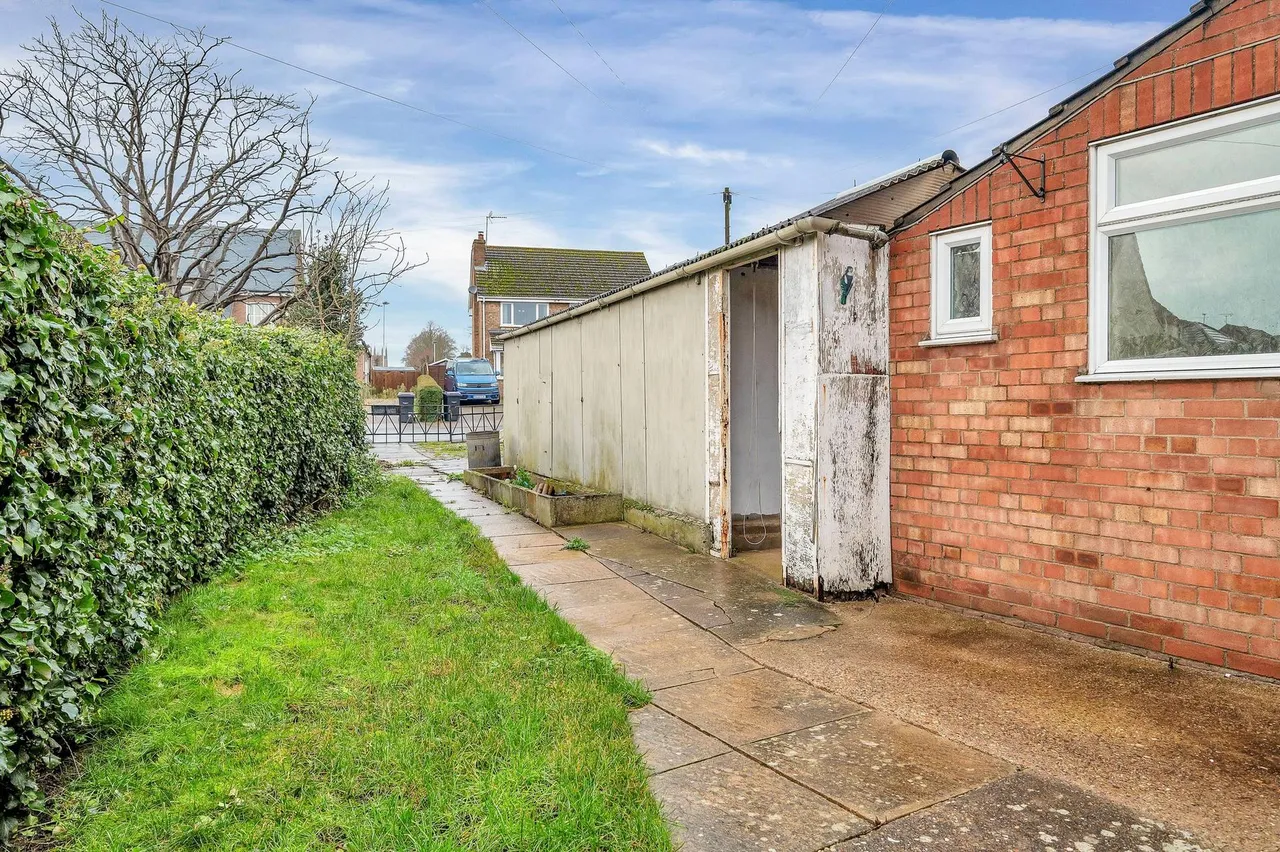 Victoria Place, Bourne, PE10, photo 16