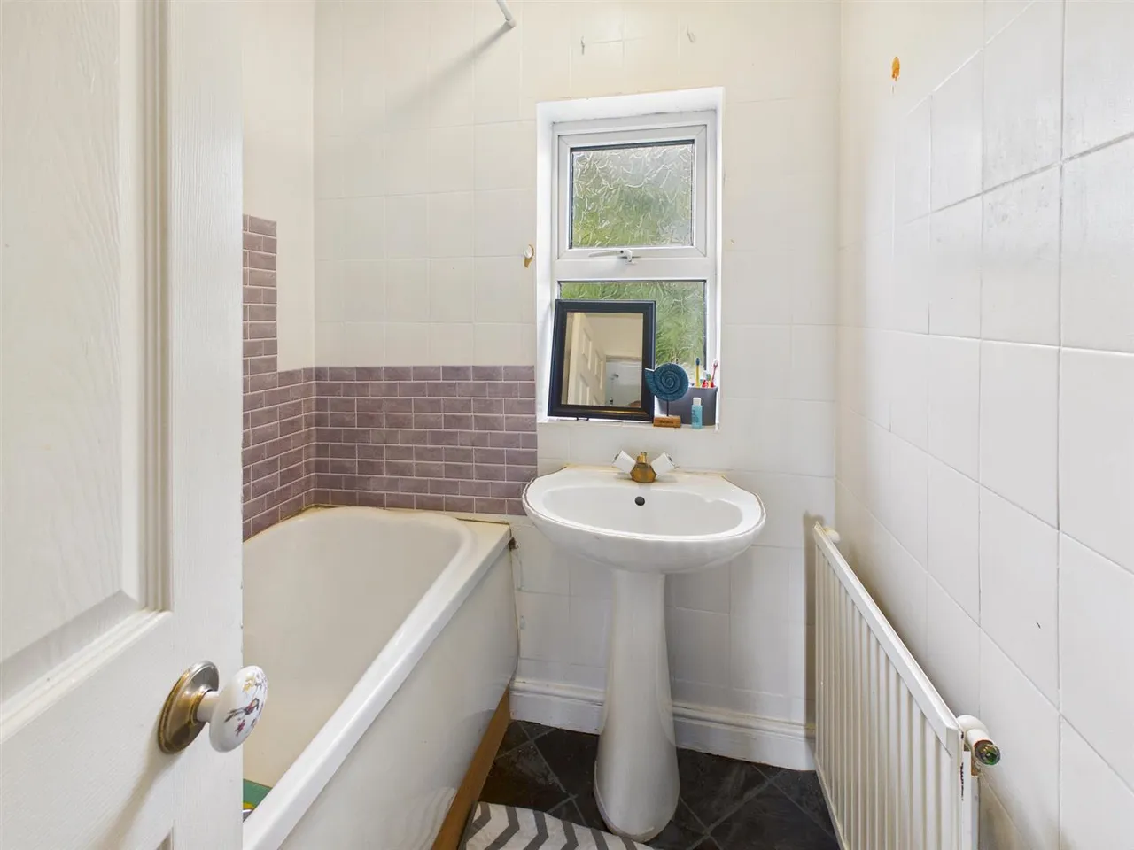 Alport Avenue, Buxton, photo 9