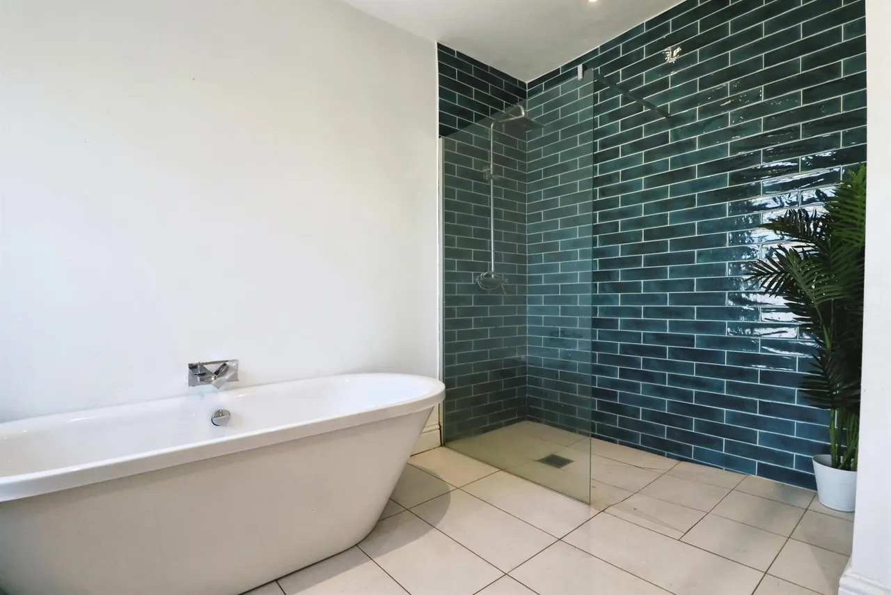 Craddock Street, Cardiff, CF11, photo 18
