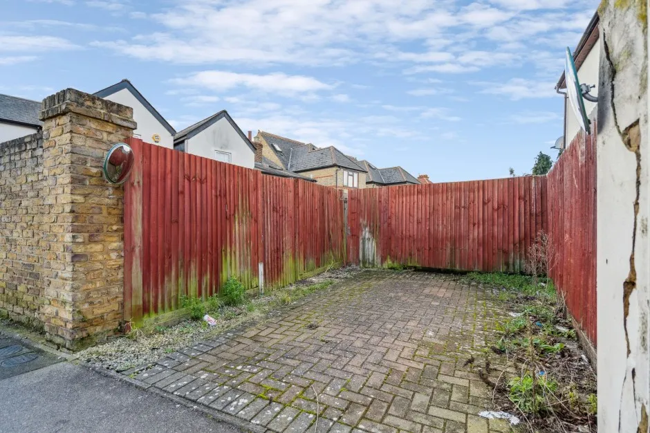 Chiltern View Road, Uxbridge, UB8, photo 7