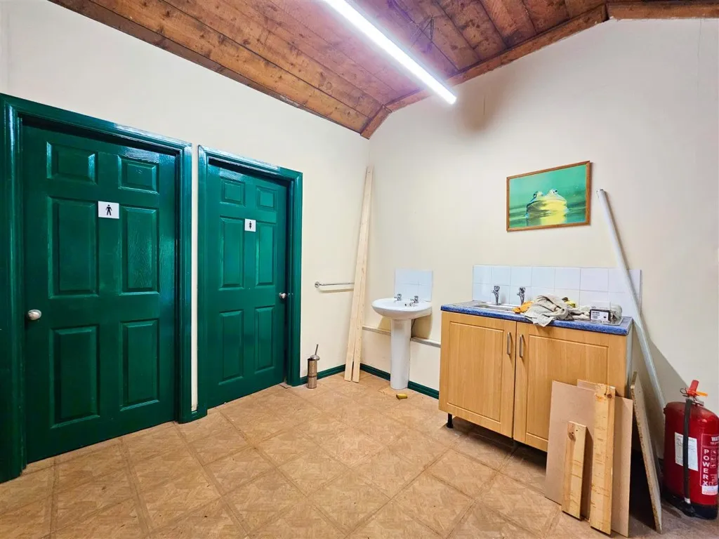 New Barn Farm, Coton Park, DE12, photo 20