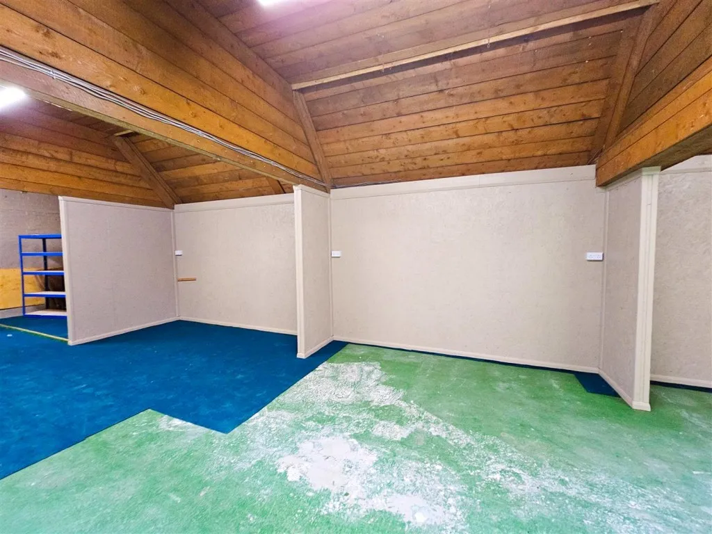 New Barn Farm, Coton Park, DE12, photo 11
