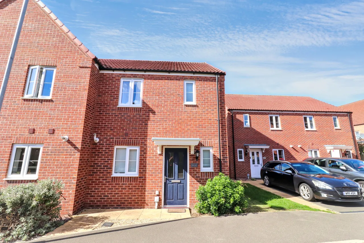 2 bed house for sale — Saltern Drive, Spalding, PE11