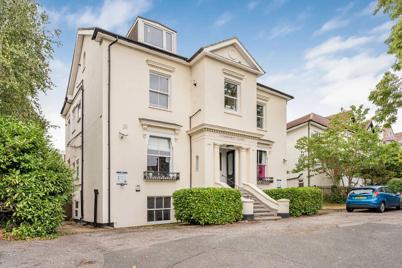 Whitehorse Lane, London, SE25, photo 22