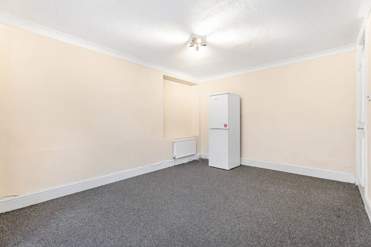 Whitehorse Lane, London, SE25, photo 8